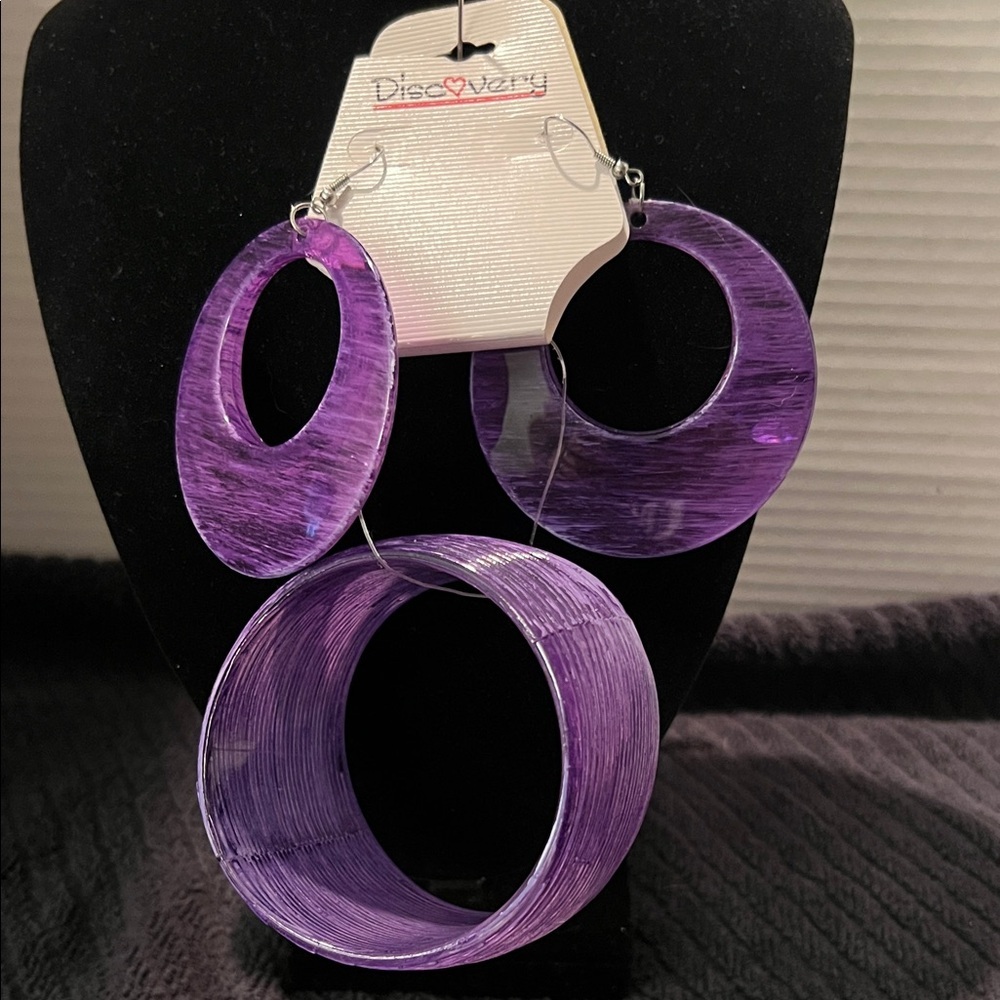Discovery Vibrant 2.5” Round Purple Earrings and Bangle Set